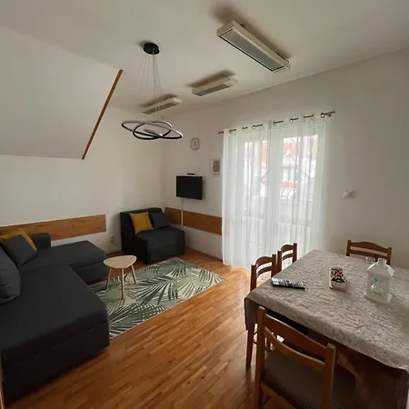 Nestoria 아파트 즐라티보