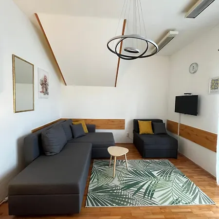 Nestoria 아파트 즐라티보