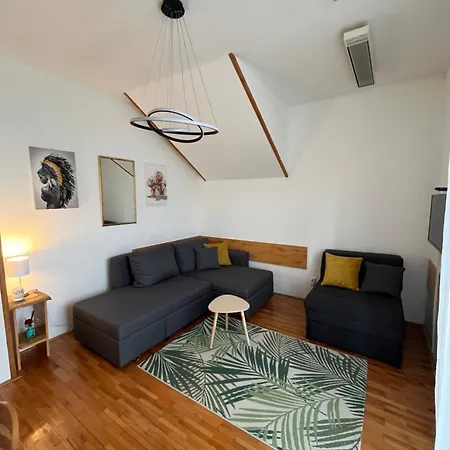 Nestoria * 즐라티보