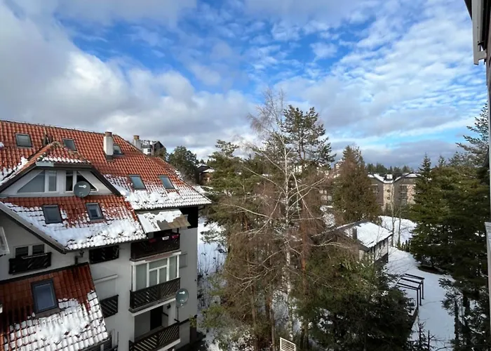 Nestoria 아파트 *